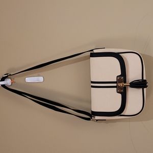 NWOT.SEARS SHOULDER BAG never used new